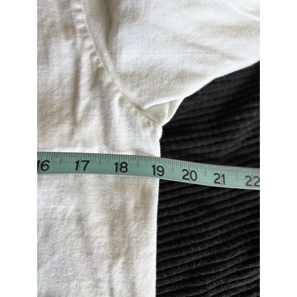 Air Jordan Size M Graphic Logo Long Sleeve‎ T-shirt White/Black Standard NBA